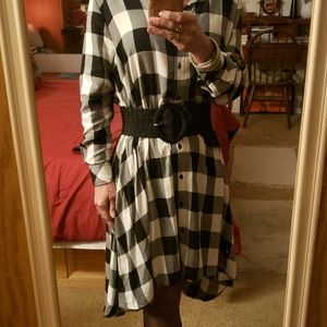 Black and white plaid, high low, shirt dress. Like new. Belt not included.